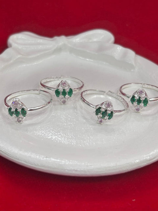 Real Silver Green & white stones diamond Bichiya/ Toe rings (set of 4 pieces)